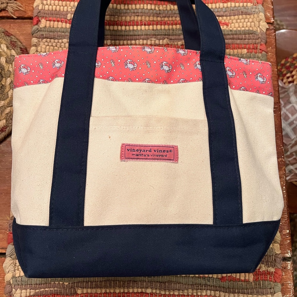 Vineyard Vines Crab Classic Mini Tote (2A0176)